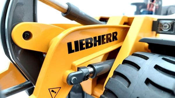 FM Liebherr L566 Metal Pro Wheel Loader - Afbeelding 4