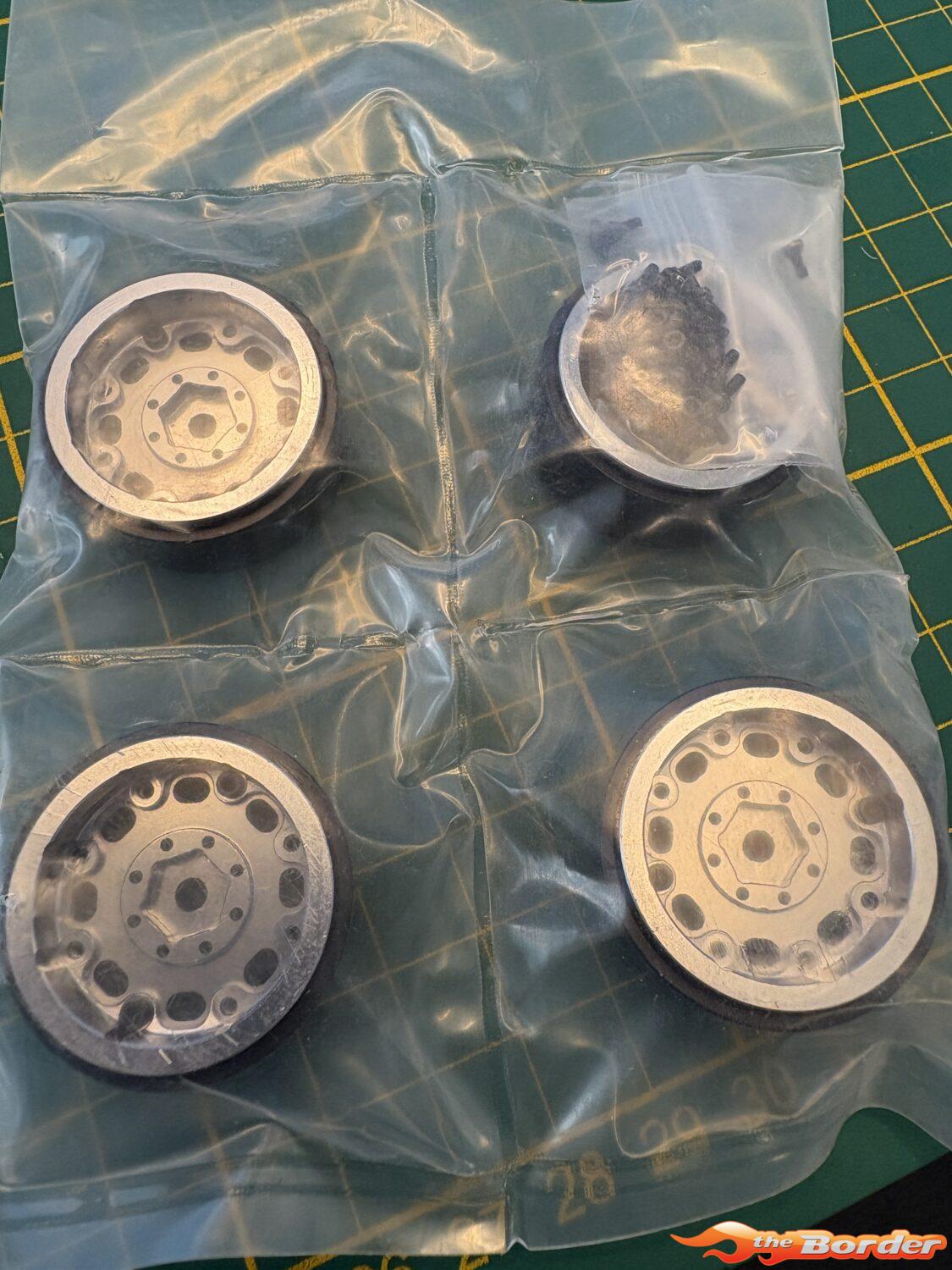 BRP 1.0'' Black Silver Beadlock Wheel Rim set for 1/18 M010 - Afbeelding 4