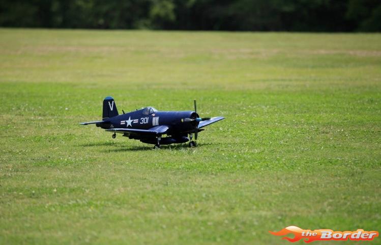 FMS F4U-4 Blue (V3) 1400mm PnP Kit FMS024-3BL - Afbeelding 10