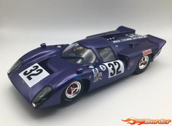 Carrera Digital 124 Lola T70 MKIIIb 'No.32' 23973
