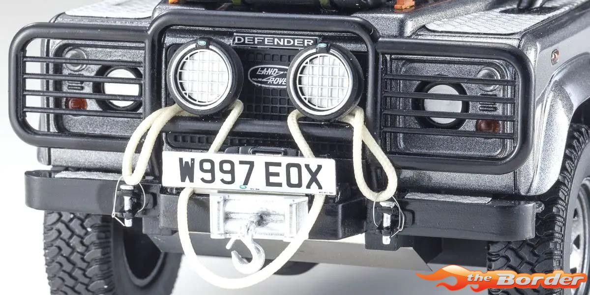 Kyosho 1/18 Resin Land Rover Defender 2001 Tomb Raider Edition 08903TR - Afbeelding 4