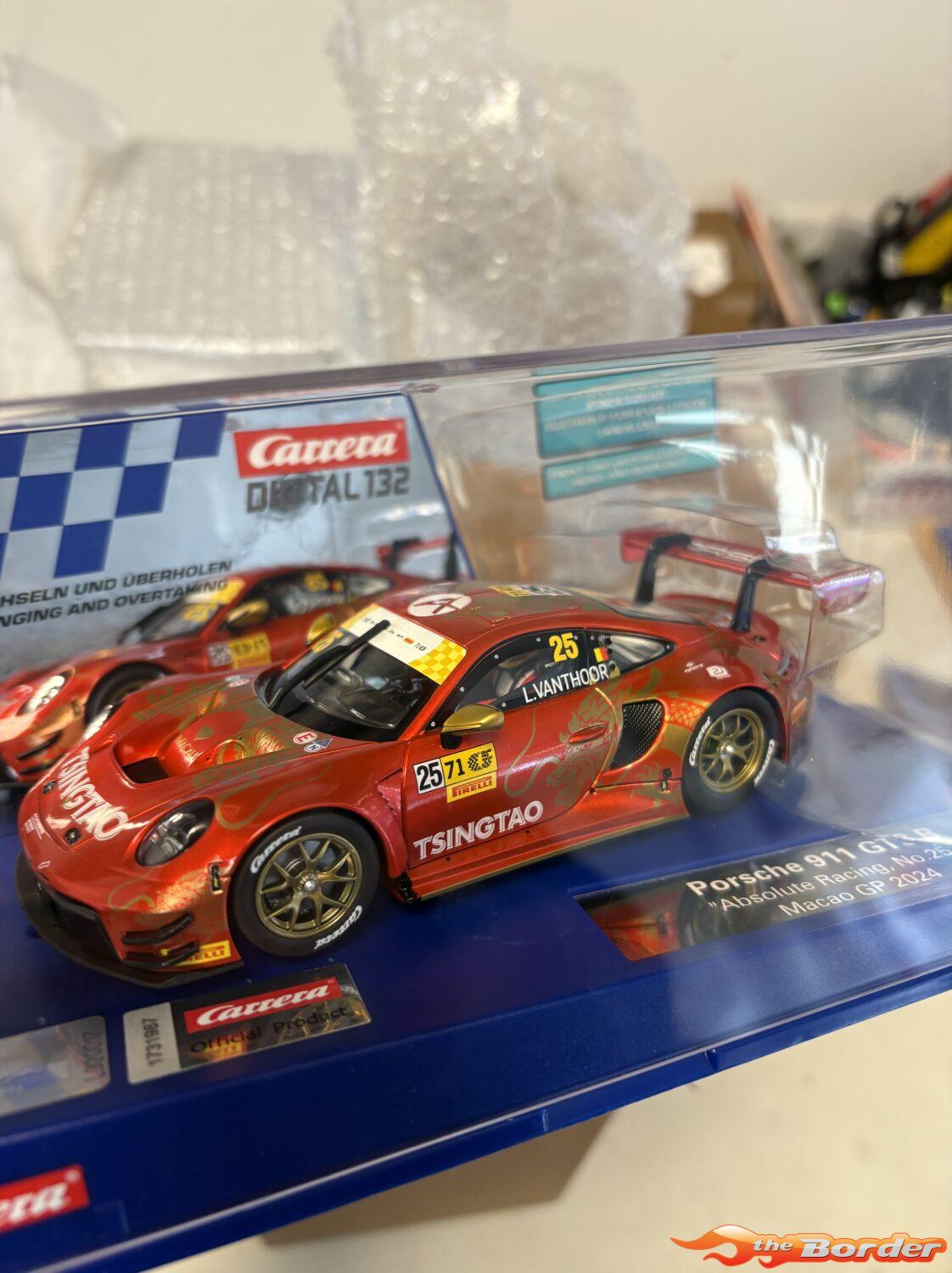 Carrera Digital 132 Porsche 911 GT3 R Absolute Racing No.25 Macao GP 32065 - Afbeelding 2